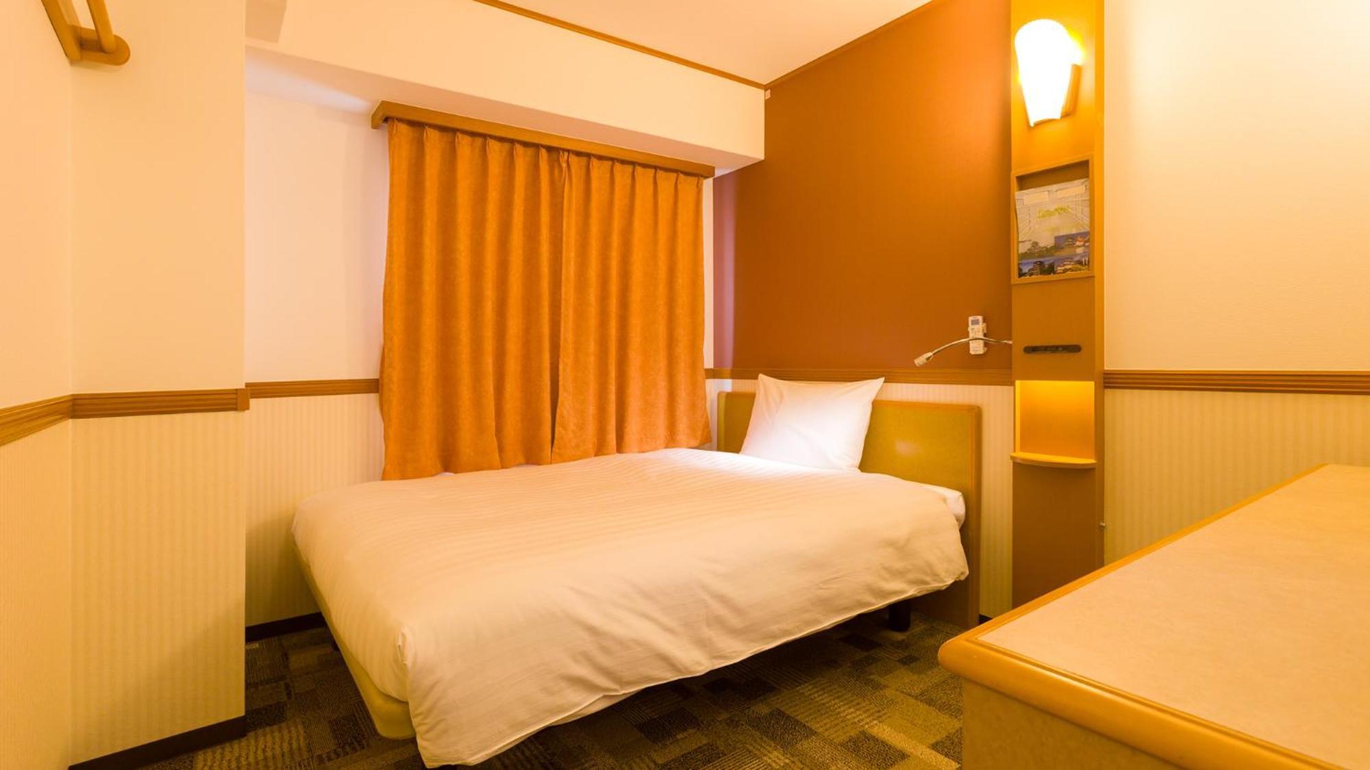 Toyoko Inn Yokohama Tsurumi Eki Higashi Guchi Bilik gambar